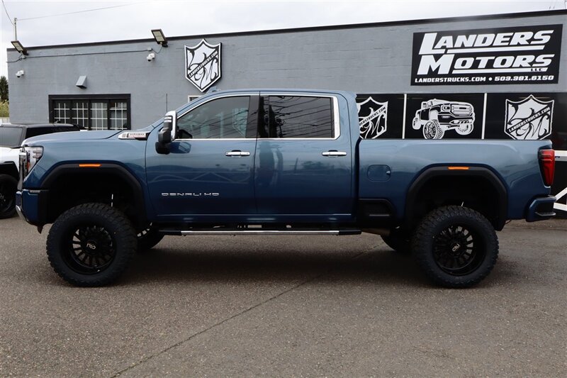 2025 GMC Sierra 3500 Denali  LIFTED DIESEL 6.6L DURMAX TRUCK 4X4 LOADED