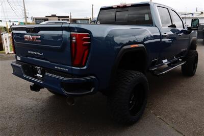 2025 GMC Sierra 3500 Denali LIFTED DIESEL 6.6L DURMAX TRUCK 4X4 LOADED - Photo 5 - Gresham, OR 97030