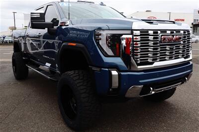 2025 GMC Sierra 3500 Denali LIFTED DIESEL 6.6L DURMAX TRUCK 4X4 LOADED - Photo 7 - Gresham, OR 97030