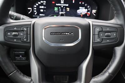 2023 GMC Yukon Denali Ultimate XL 8 PASSANGER LOADED - Photo 17 - Gresham, OR 97030