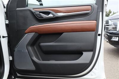 2023 GMC Yukon Denali Ultimate XL 8 PASSANGER LOADED - Photo 30 - Gresham, OR 97030