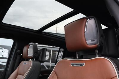 2023 GMC Yukon Denali Ultimate XL 8 PASSANGER LOADED - Photo 15 - Gresham, OR 97030