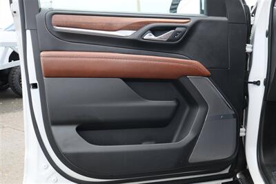 2023 GMC Yukon Denali Ultimate XL 8 PASSANGER LOADED - Photo 12 - Gresham, OR 97030