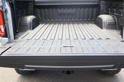 2025 GMC Sierra 1500 AT4 DIESEL 3.0 LIFTED DIESEL TRUCK 4X4 LOADED - Photo 16 - Gresham, OR 97030