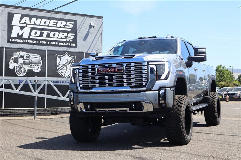2025 GMC Sierra 3500 Denali  LIFTED DIESEL TRUCK 4X4 LOADED - Photo 1 - Gresham, OR 97030
