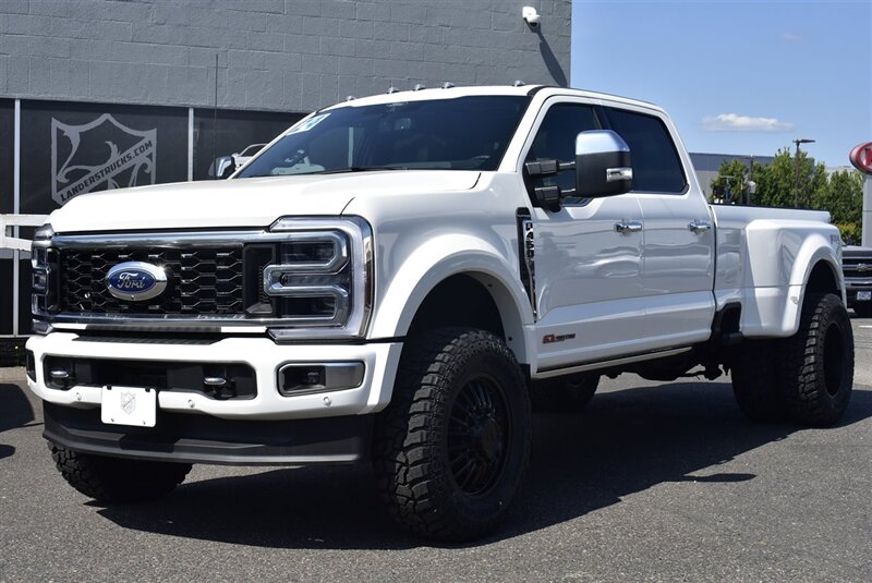 2024 Ford F-450 Super Duty Platinum  HIGHOUT PUT LONG BED LIFTED 20S AND 37S LOADED