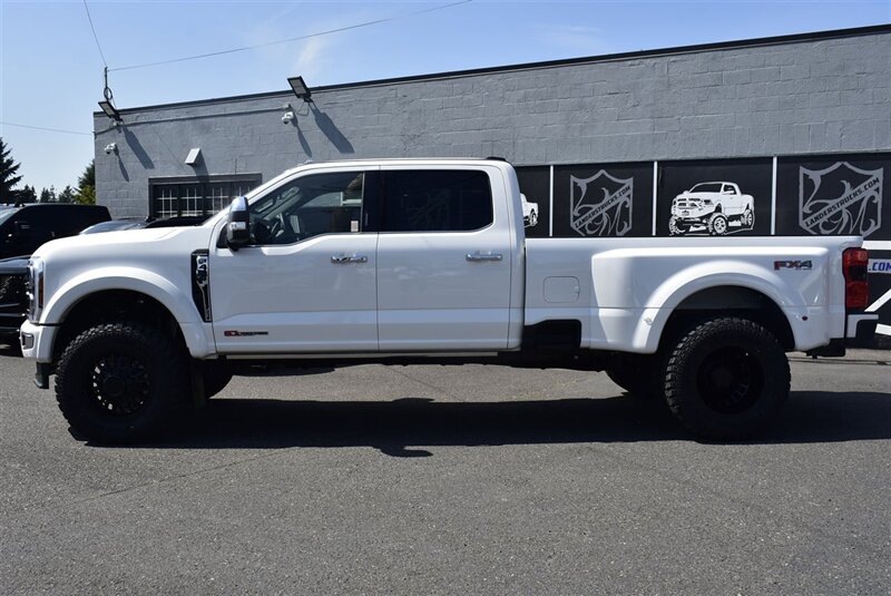 2024 Ford F-450 Super Duty Platinum  HIGHOUT PUT LONG BED LIFTED 20S AND 37S LOADED