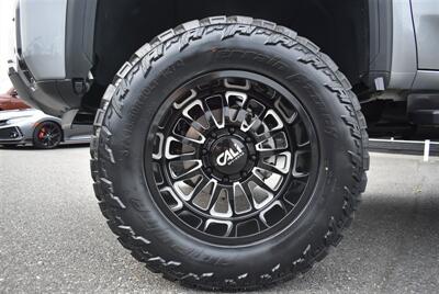2024 GMC Sierra 3500 Denali Ultimate  LIFTED DIESEL TRUCK 4X4 LOADED - Photo 10 - Gresham, OR 97030