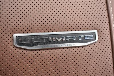 2024 GMC Sierra 3500 Denali Ultimate  LIFTED DIESEL TRUCK 4X4 LOADED - Photo 29 - Gresham, OR 97030