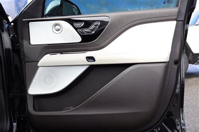 2020 Lincoln Aviator Black Label ALL WHEEL DRIVE BLACK ON WHITE 3.0 V6 - Photo 27 - Gresham, OR 97030