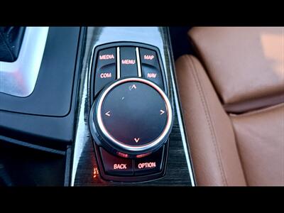 2017 BMW 330i xDrive   - Photo 19 - Dedham, MA 02026