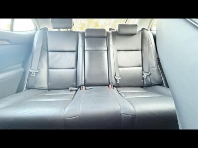 2015 Lexus ES300h Premium   - Photo 30 - Dedham, MA 02026