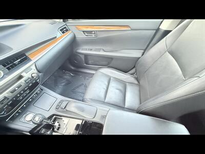 2015 Lexus ES300h Premium   - Photo 26 - Dedham, MA 02026