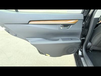 2015 Lexus ES300h Premium   - Photo 28 - Dedham, MA 02026