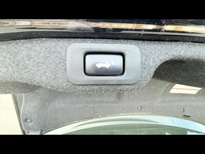 2015 Lexus ES300h Premium   - Photo 35 - Dedham, MA 02026