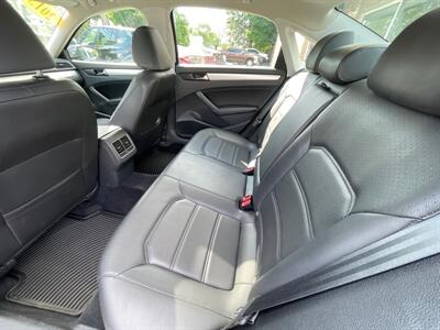 2013 Volkswagen Passat SE PZEV  w/Navi & Sunroof - Photo 26 - Dedham, MA 02026