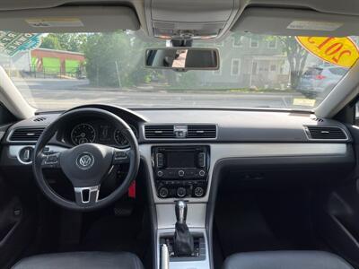 2013 Volkswagen Passat SE PZEV  w/Navi & Sunroof - Photo 11 - Dedham, MA 02026