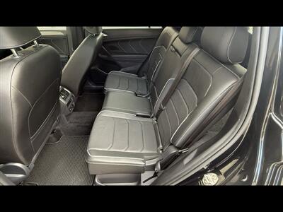 2022 Volkswagen Tiguan SEL R-Line 4Motion - Photo 33 - Dedham, MA 02026