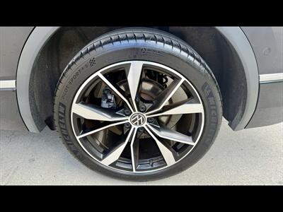 2022 Volkswagen Tiguan SEL R-Line 4Motion - Photo 40 - Dedham, MA 02026