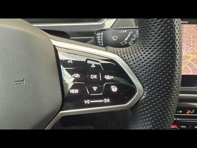 2022 Volkswagen Tiguan SEL R-Line 4Motion - Photo 17 - Dedham, MA 02026