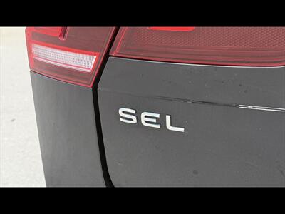 2022 Volkswagen Tiguan SEL R-Line 4Motion - Photo 38 - Dedham, MA 02026