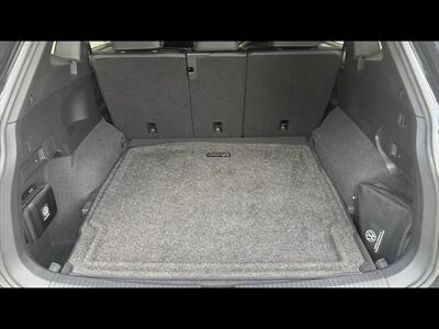 2022 Volkswagen Tiguan SEL R-Line 4Motion - Photo 35 - Dedham, MA 02026