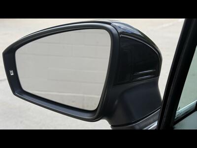 2022 Volkswagen Tiguan SEL R-Line 4Motion - Photo 36 - Dedham, MA 02026