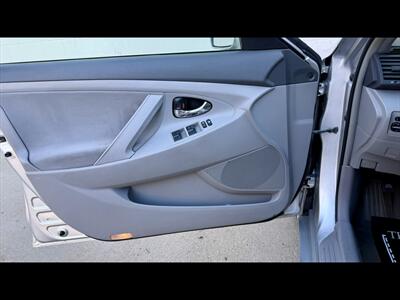 2011 Toyota Camry LE   - Photo 9 - Dedham, MA 02026