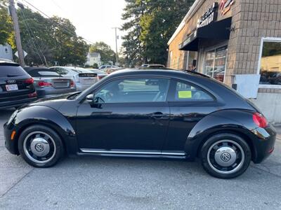 2012 Volkswagen Beetle-Classic 2.5L PZEV   - Photo 8 - Dedham, MA 02026