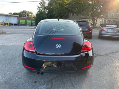 2012 Volkswagen Beetle-Classic 2.5L PZEV   - Photo 6 - Dedham, MA 02026