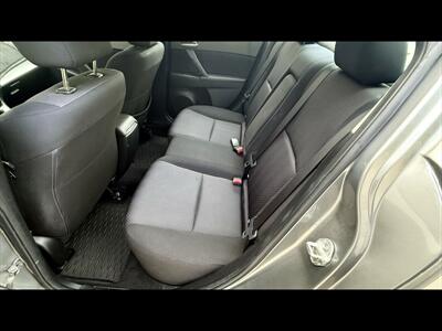2010 Mazda Mazda3 i Touring   - Photo 21 - Dedham, MA 02026