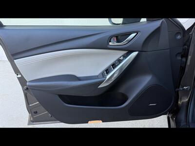 2017 Mazda Mazda6 Touring   - Photo 11 - Dedham, MA 02026