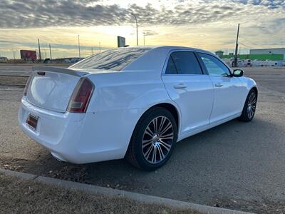 2013 Chrysler 300 Series S   - Photo 6 - Edmonton, AB T6V 1H4