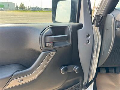 2015 Jeep Wrangler SPORT-PKG, 6/SPD, 4X4, SUPER CLEAN!!!   - Photo 9 - Edmonton, AB T6V 1H4