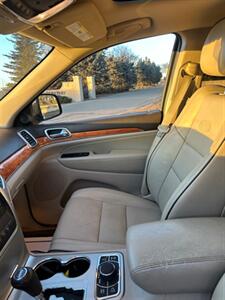 2011 Jeep Grand Cherokee OVERLAND   - Photo 11 - Edmonton, AB T6V 1H4