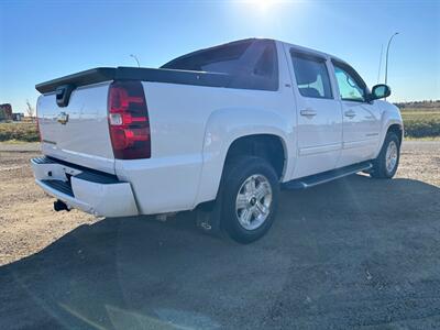 2012 Chevrolet Avalanche LT   - Photo 4 - Edmonton, AB T6V 1H4