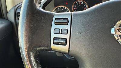 2012 Nissan Titan ONE OWNER, NO ACCIDENTS, CANOPY   - Photo 16 - Edmonton, AB T6V 1H4