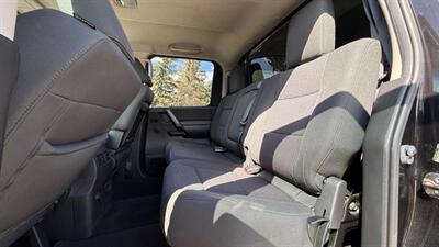 2012 Nissan Titan ONE OWNER, NO ACCIDENTS, CANOPY   - Photo 11 - Edmonton, AB T6V 1H4