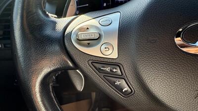 2015 INFINITI QX70 PREMIUM-PKG, AWD, LEATHER, DVD/NAVI!!!   - Photo 18 - Edmonton, AB T6V 1H4