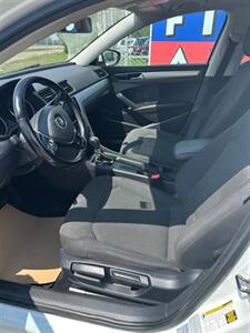 2017 Volkswagen Passat 1.8T S   - Photo 8 - Edmonton, AB T6V 1H4