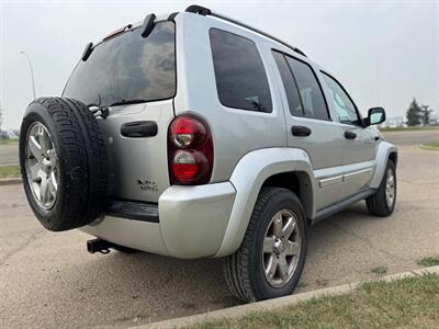 2006 Jeep Liberty LIMITED-PKG, AWD, 4X4, LEATHER/ROOF!!!   - Photo 4 - Edmonton, AB T6V 1H4