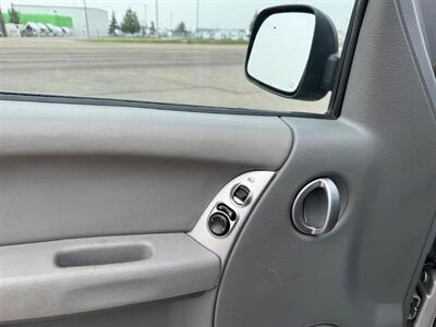 2006 Jeep Liberty LIMITED-PKG, AWD, 4X4, LEATHER/ROOF!!!   - Photo 11 - Edmonton, AB T6V 1H4