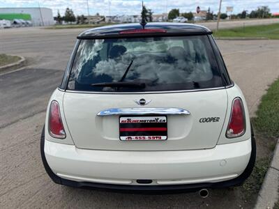 2006 MINI Cooper BASE-PKG, AUTO, LEATHER, 176K!   - Photo 5 - Edmonton, AB T6V 1H4