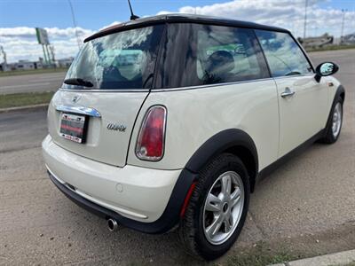 2006 MINI Cooper BASE-PKG, AUTO, LEATHER, 176K!   - Photo 4 - Edmonton, AB T6V 1H4