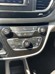 2017 Chrysler Pacifica LX   - Photo 16 - Edmonton, AB T6V 1H4