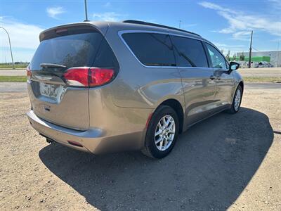 2017 Chrysler Pacifica LX   - Photo 4 - Edmonton, AB T6V 1H4