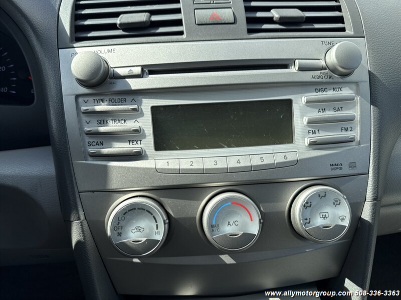 2011 Toyota Camry - Photo 17 - Seekonk, MA 02771