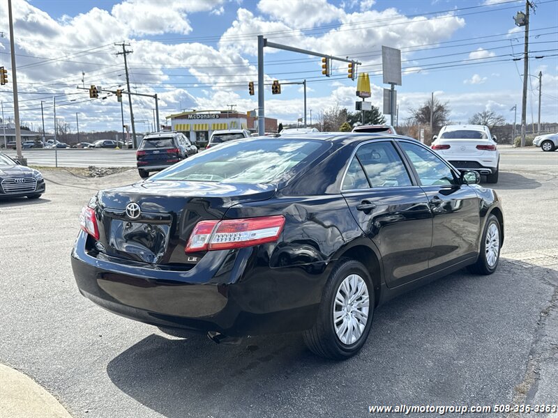 2011 Toyota Camry - Photo 5 - Seekonk, MA 02771