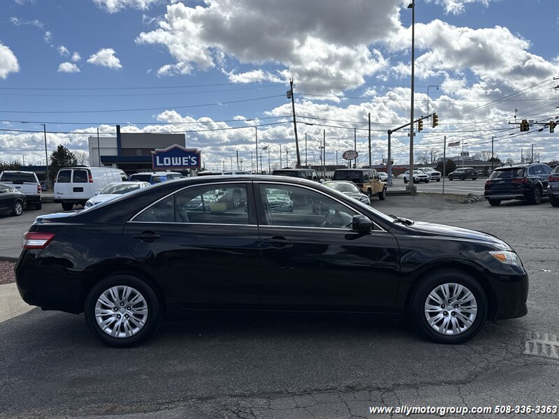 2011 Toyota Camry - Photo 4 - Seekonk, MA 02771