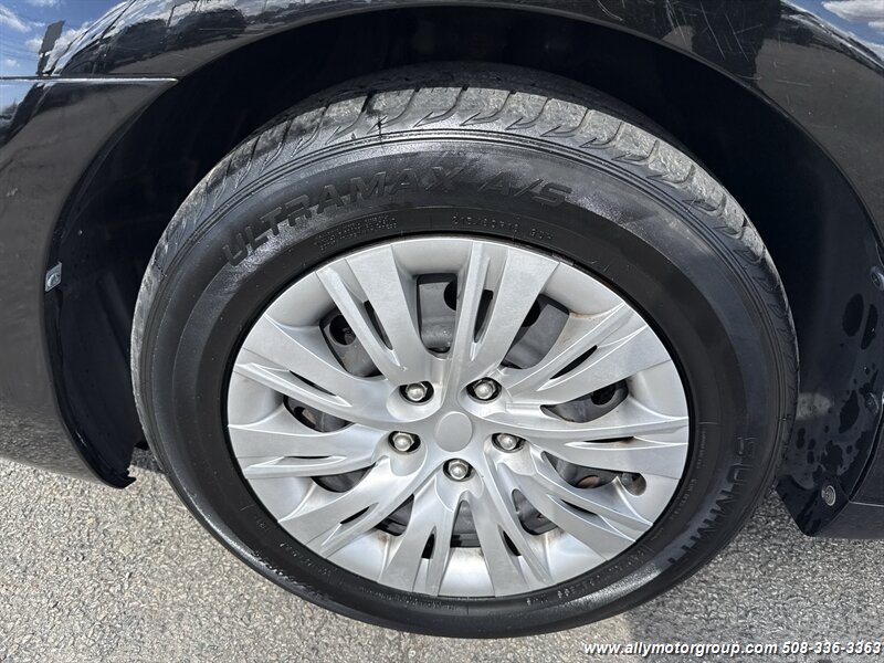 2011 Toyota Camry - Photo 9 - Seekonk, MA 02771